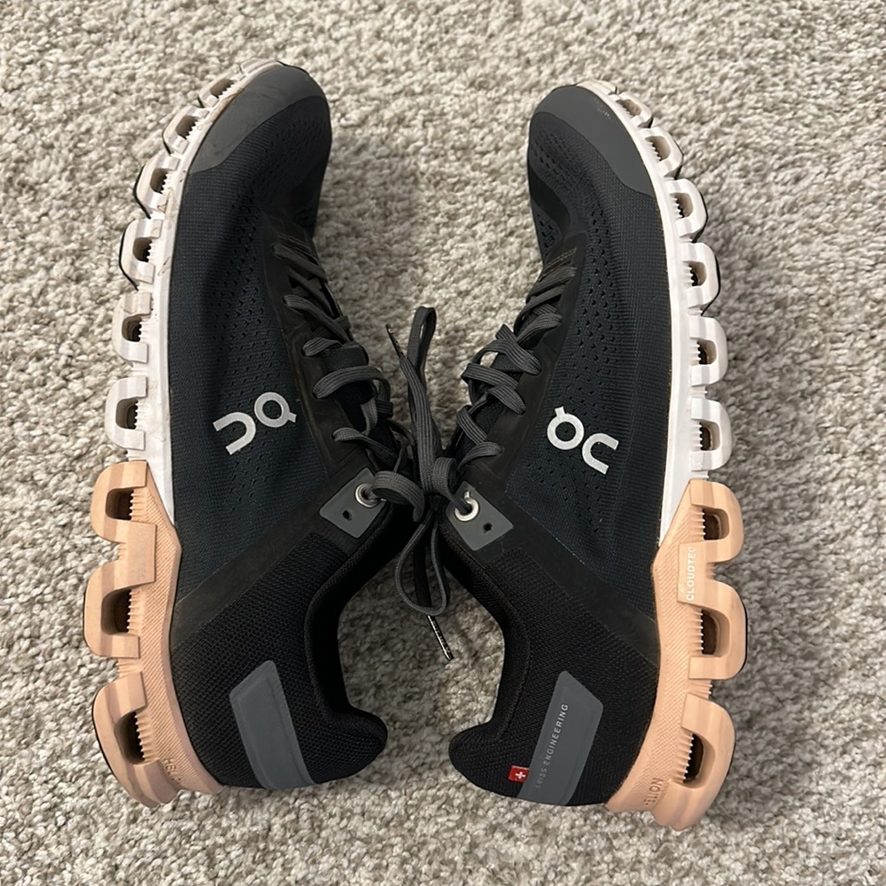 On cloud Womens sneakers